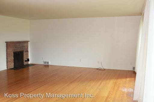 Foto del edificio - 3227 13th Ave W