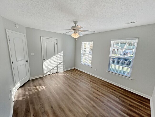 Foto del edificio - 144 Sandy Hollow Dr NW