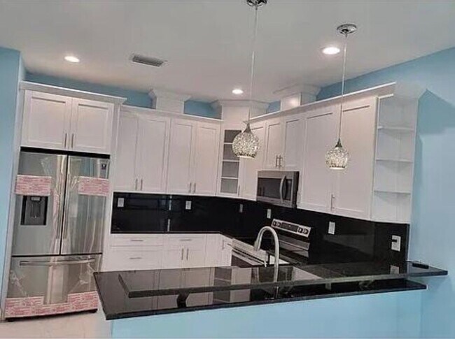 Foto del edificio - 409 Broward Ave