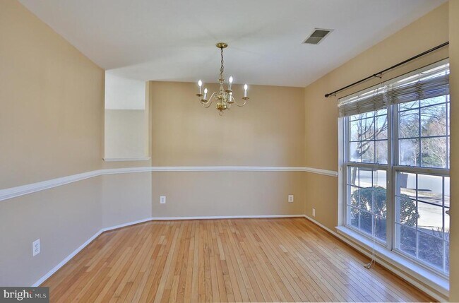 Foto del edificio - 17259 Larkin Dr