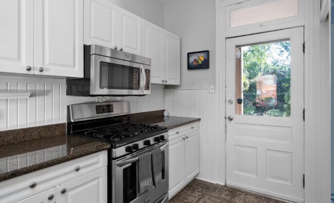 Foto del edificio - 758 S Pearl St