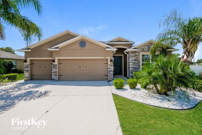 Foto principal - 3440 Summit Ln