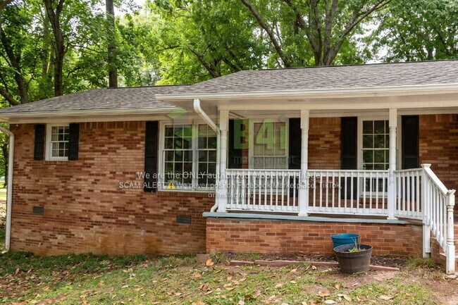 Foto del edificio - 6106 Venetian Way SW