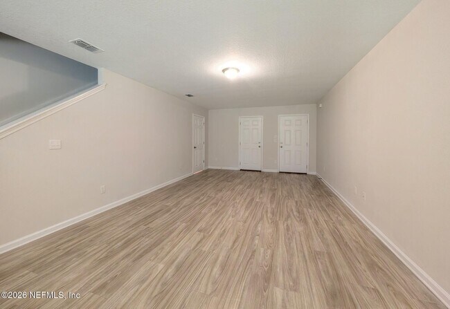 Foto del edificio - 6869 Lake Mist Ln