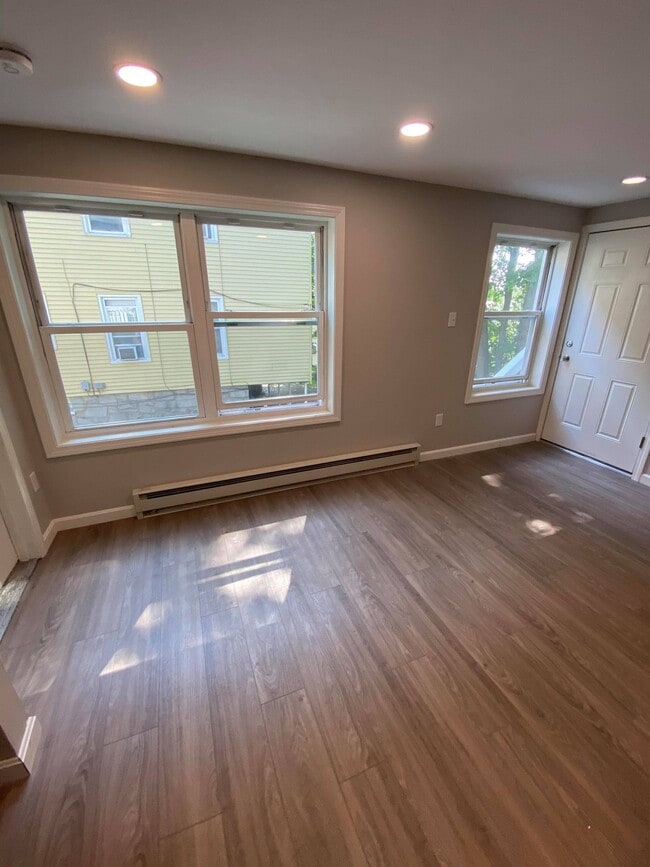 Kitchen and dining - 1341 Main St