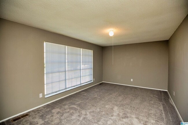 Building Photo - 960 Minor Dr