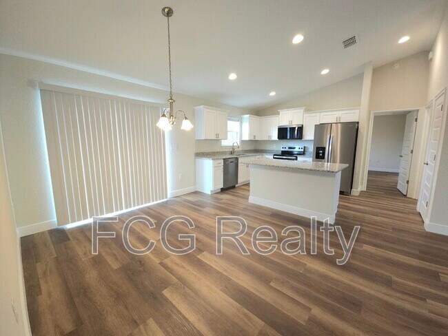 Foto del edificio - 238 Locust Rd