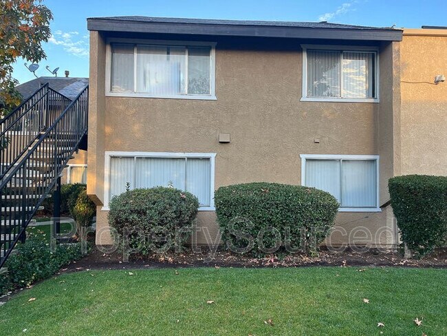 Foto del edificio - 325 Standiford Ave