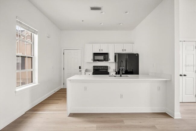 Foto del edificio - 1316 Lake Baldwin Ln