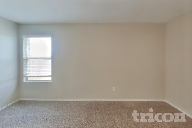 Building Photo - 1709 Clairborne Ct