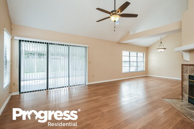 Building Photo - 455 E Springtree Way