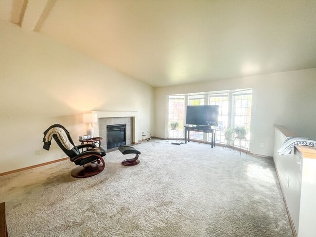Building Photo - 3 Bedroom Arlington Home