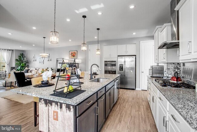 Foto del edificio - 12950 Blue Sky Pl