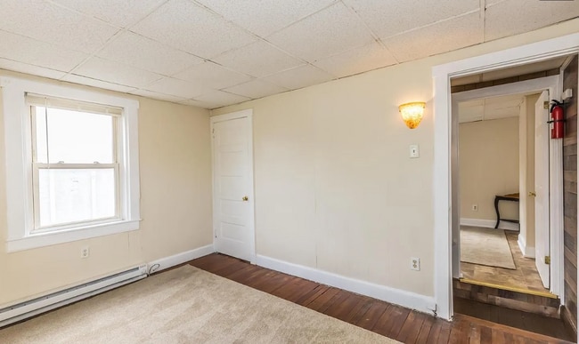 Bedrooms - 19 Birch St