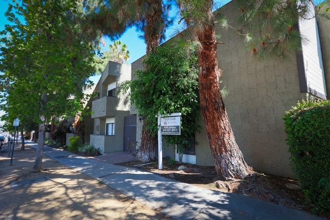 Building Photo - 4506 Saugus Ave