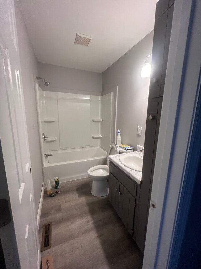 Building Photo - 601 Blueberry Hills Rd NE