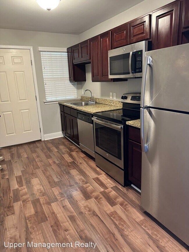 Building Photo - 1 br, 1 bath Apartment - 2309-11 Baronne S...