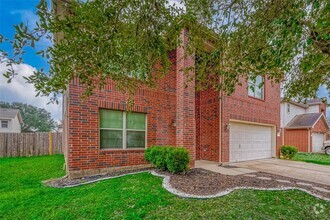 Building Photo - 2111 Gable Hollow Ln