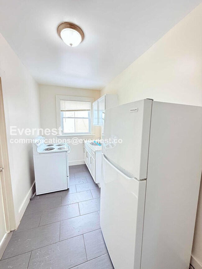 Foto del edificio - 2541 Monterey St