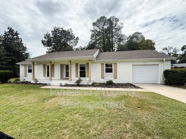 Foto del edificio - 216 Haverhill Dr