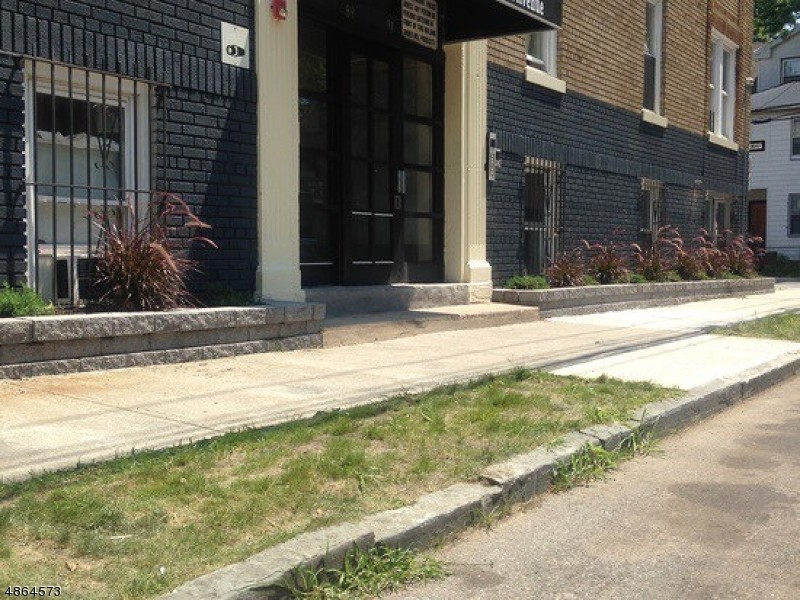 Foto principal - 89 Columbia Ave
