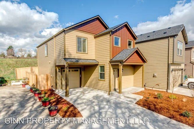 Building Photo - 3 br, 2.5 bath House - 4228 NE 34th Way