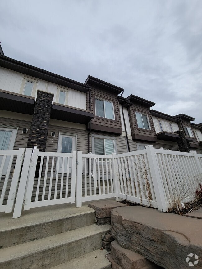 Apartments For Rent in Edmonton, AB 8 Rentals