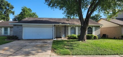 Building Photo - 10115 Enchanted Stone Dr