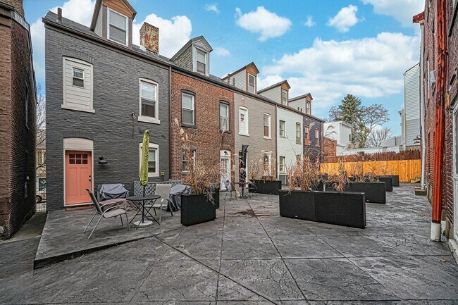 Foto del edificio - Completely remodeled 2 bedroom/office in Lawrenceville