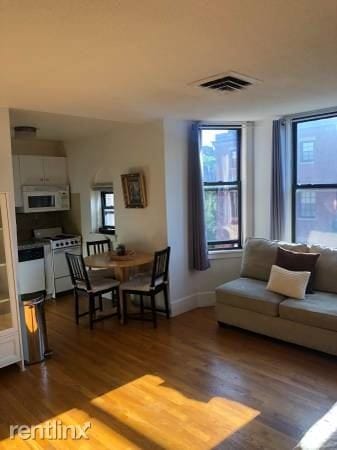 Building Photo - Studio, 1 bath  - 199 Marlborough St