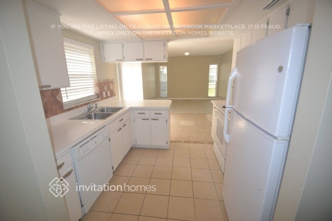 Building Photo - 9743 Fox Hollow Rd