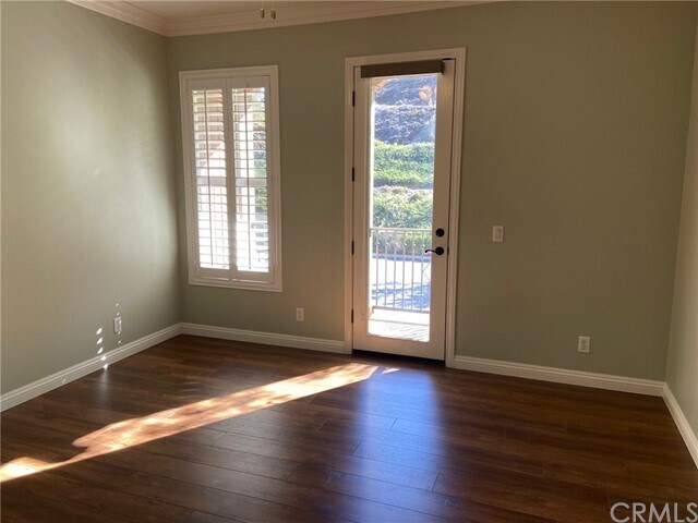 Foto del edificio - 801 Terrace Ln E