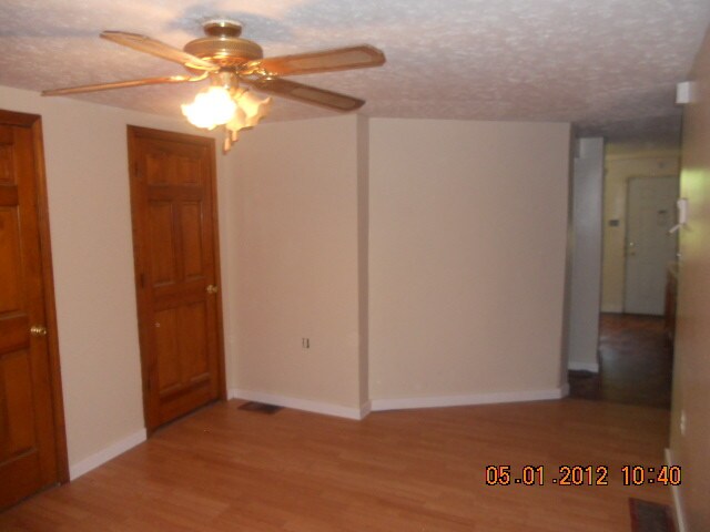 Building Photo - 3257 McClure Ave