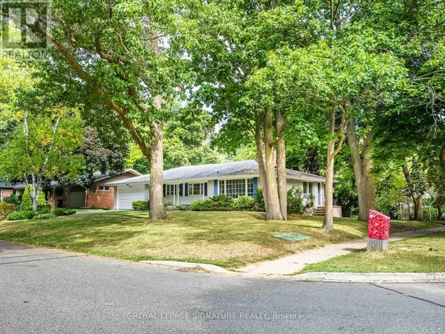 Building Photo - 1447 Merrow Rd