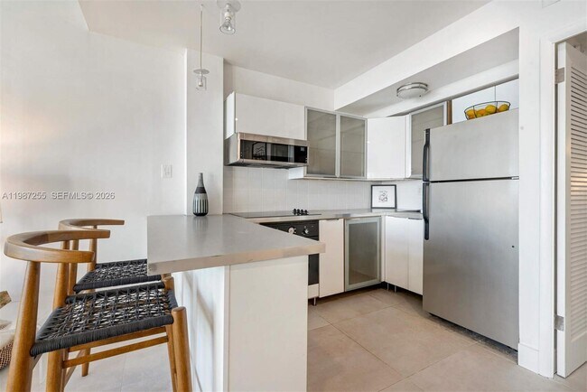 Foto del edificio - 770 NE 69th St