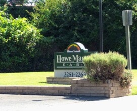 Building Photo - Howe Manor East Apartments