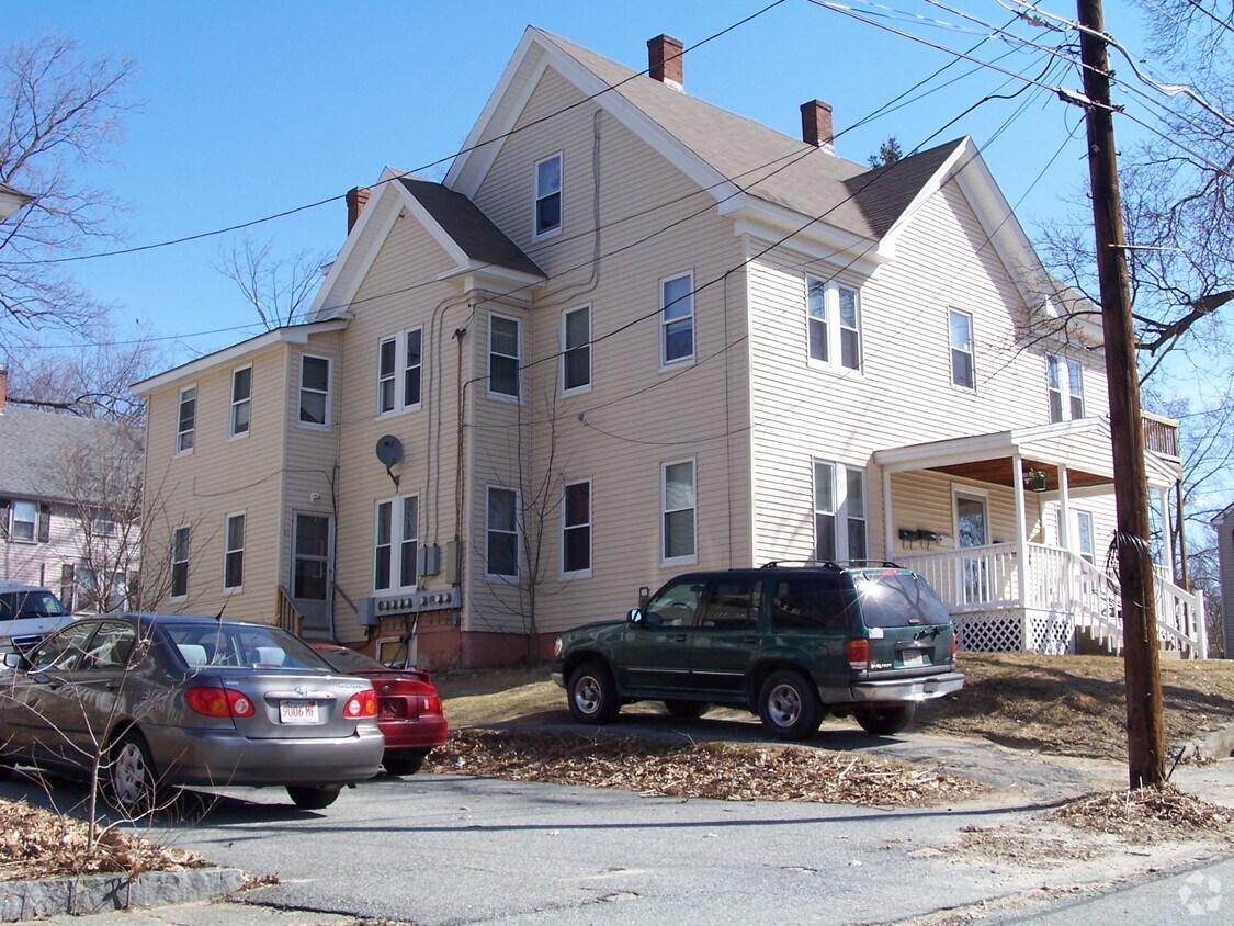 Primary Photo - 18 Williams St