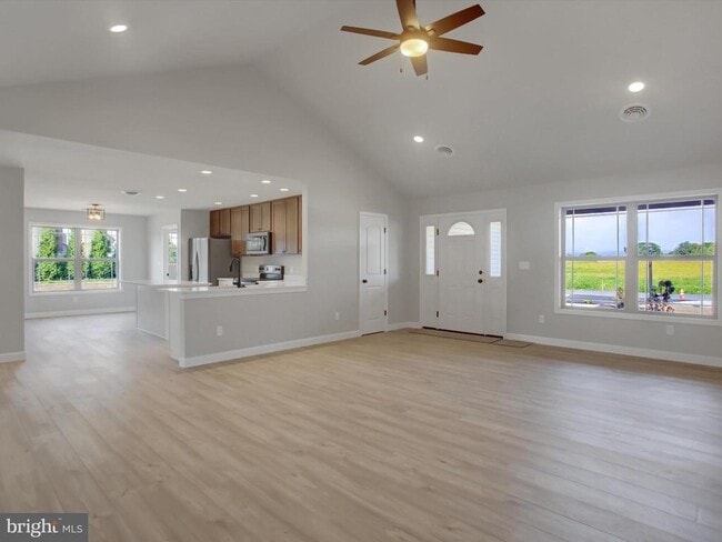 Building Photo - 828 Shadyside Dr