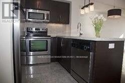Photo du bâtiment - 676-676 Sheppard Ave E