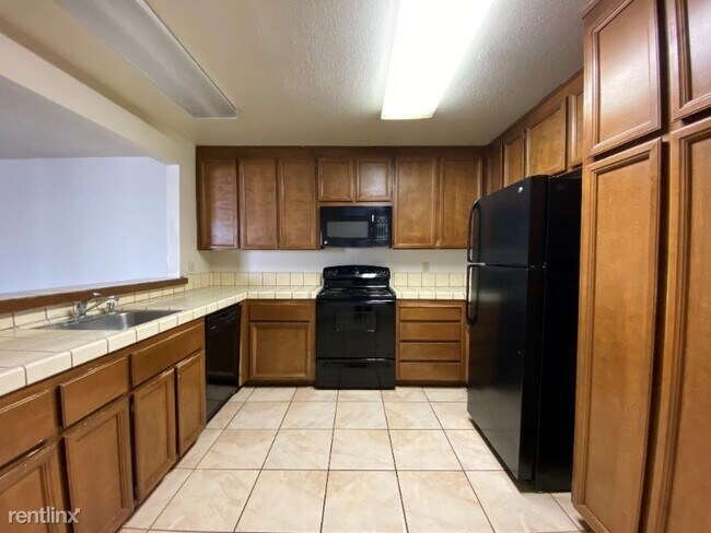 Foto del edificio - 3 br, 2.5 bath Townhome - 5603 Makati Cir