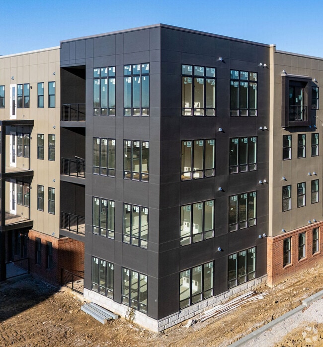 Building Photo - Trace Quarter