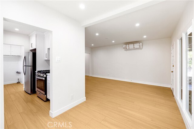 Foto del edificio - 2087 Lilac Ln