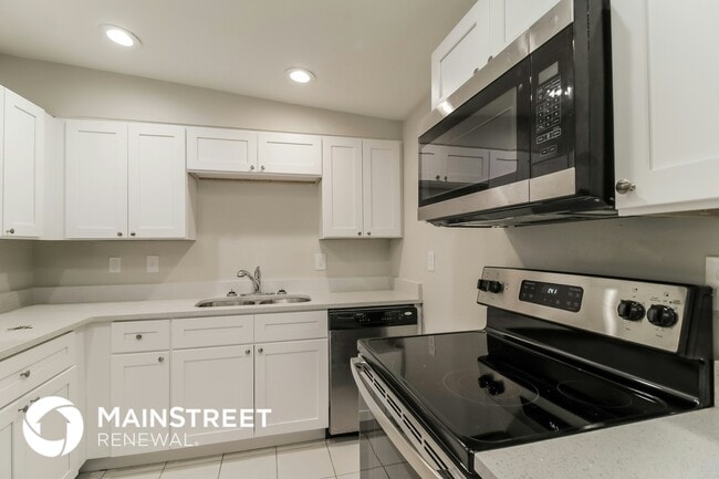 Foto del edificio - 560 Georgia Ave