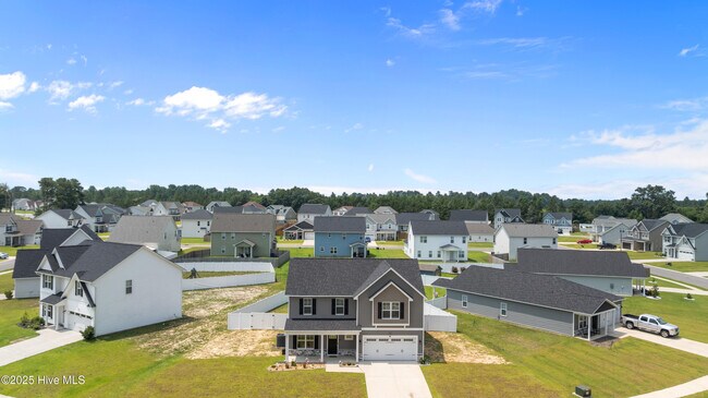 Building Photo - 283 Leach Crk Dr