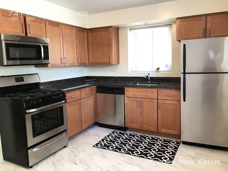 Foto principal - 741 Mulford St
