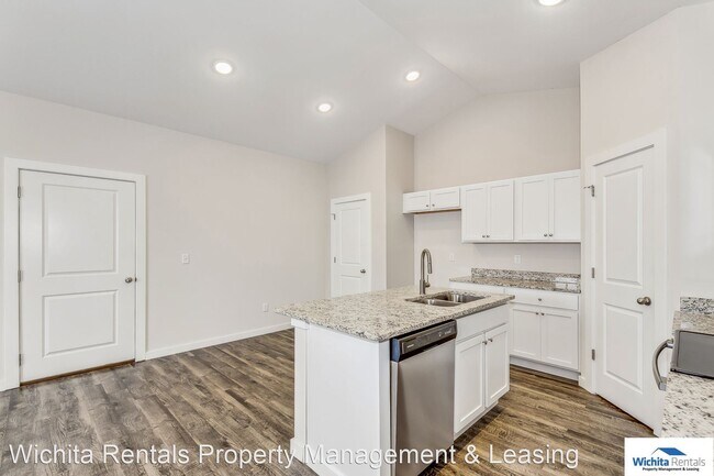 Foto del edificio - 3 br, 2 bath House - 536 Martens Ct.