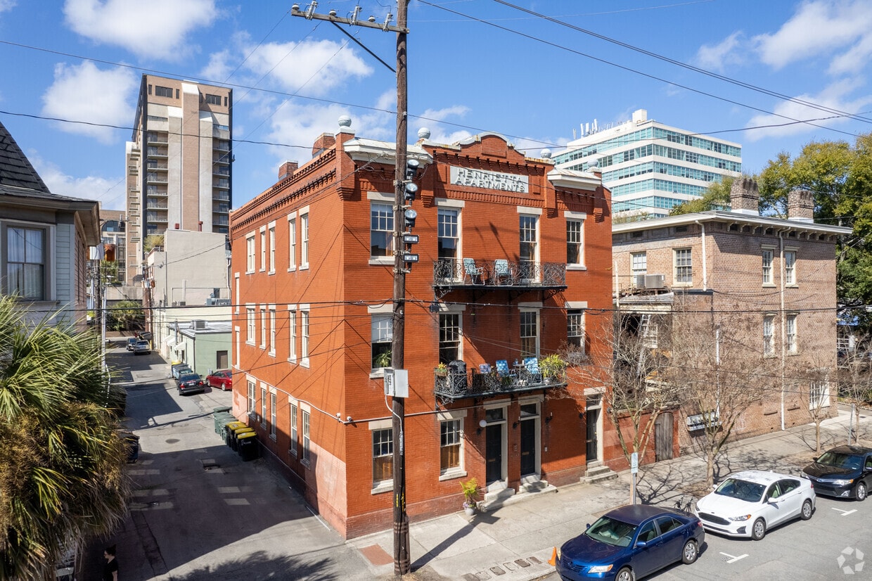 311 Abercorn St, Savannah, GA 31401 Apartments in Savannah, GA