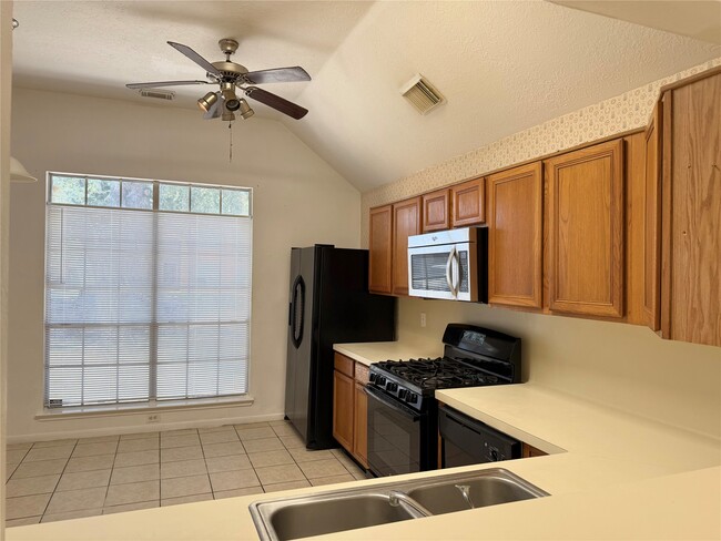 Building Photo - 9035 Waving Fields Dr