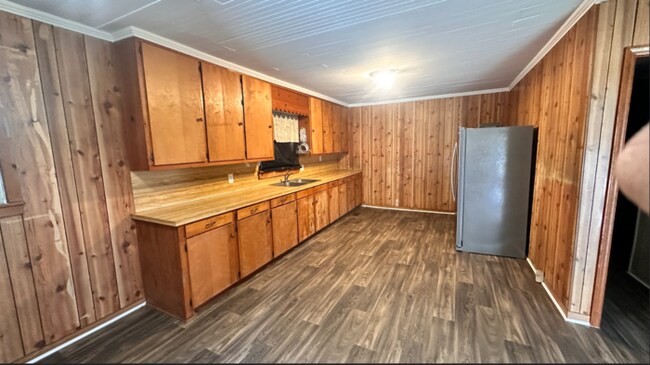 Building Photo - Charming 3-bedroom, 2-bath home in Concord!