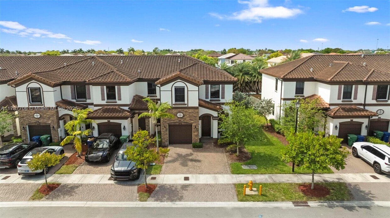 Primary Photo - 8990 NW 183rd St